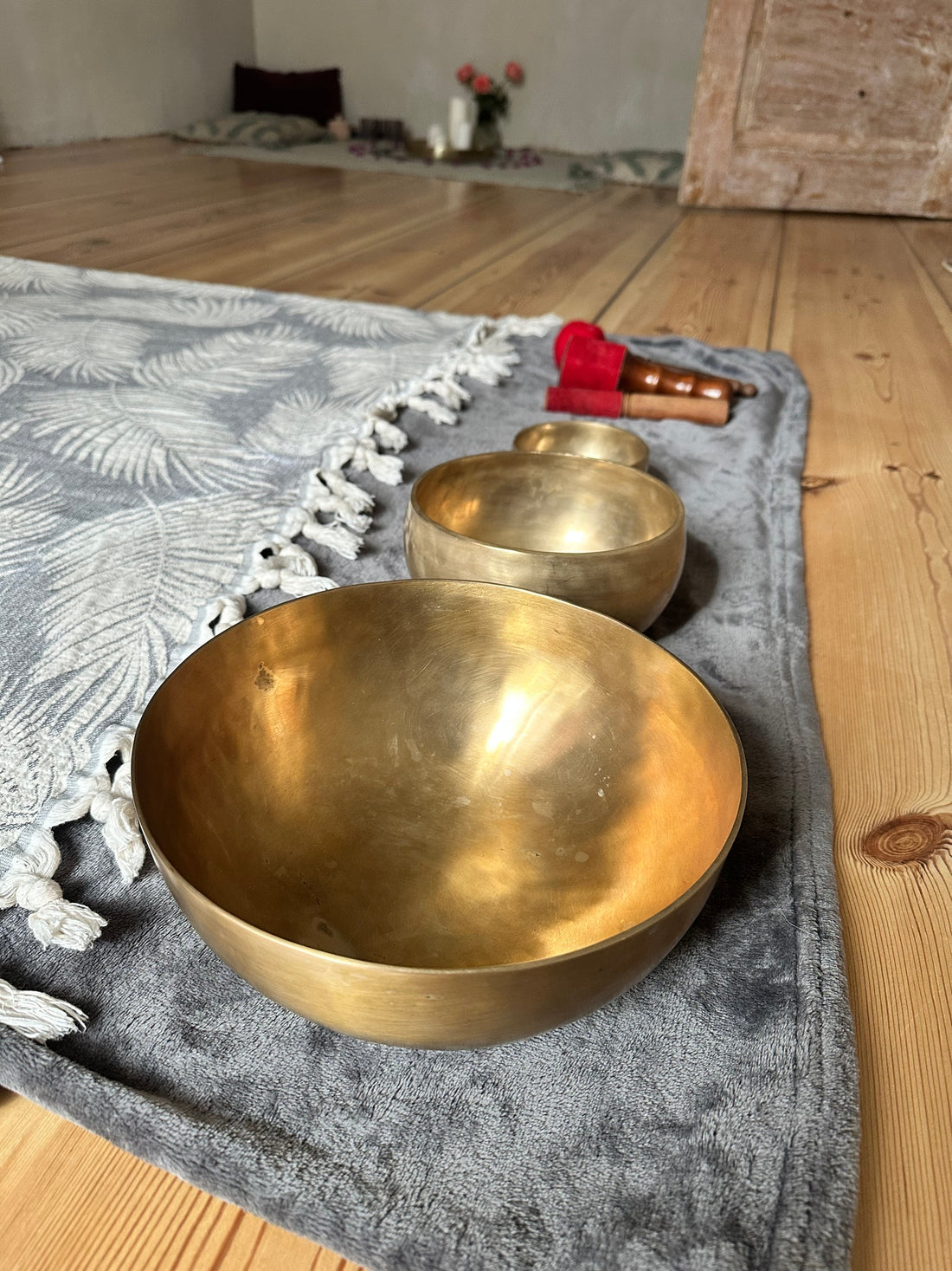 Masāža ar Tibetas dziedošajām bļodām